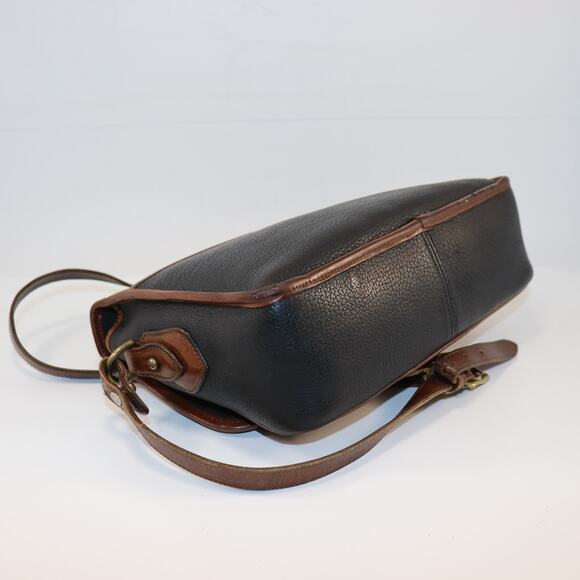 Vintage Dooney & Bourke Black and Tan Pebbled Leather Satchel - Picture 4 of 8